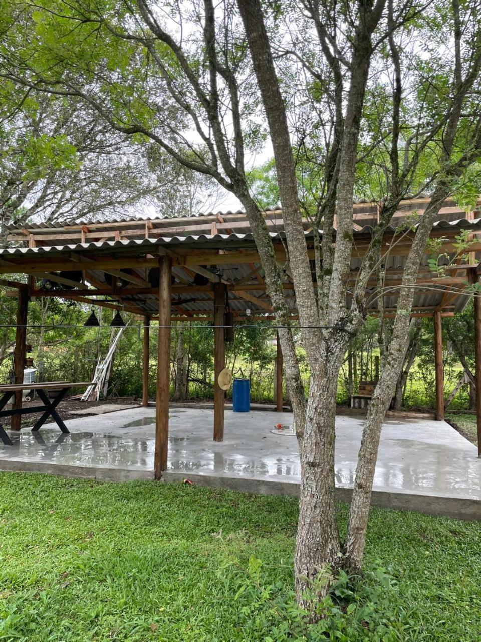 Chacara De Lazer Mandirituba Holiday home *